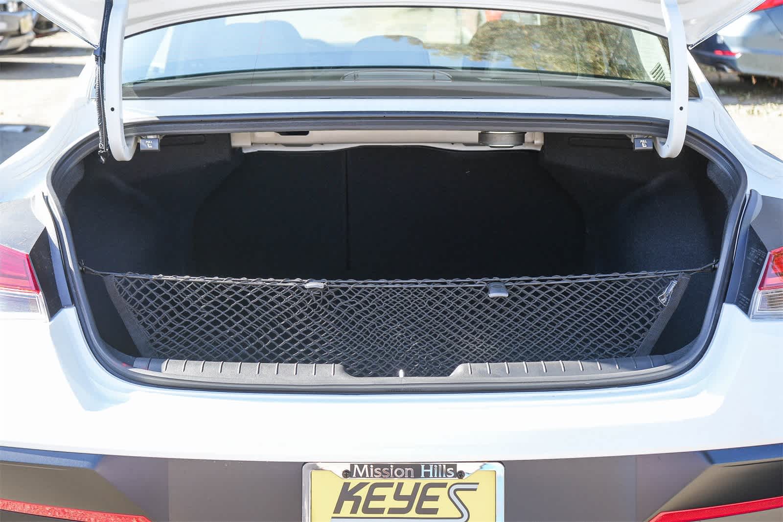 Thumbnail: 2025 Hyundai Elantra - 15