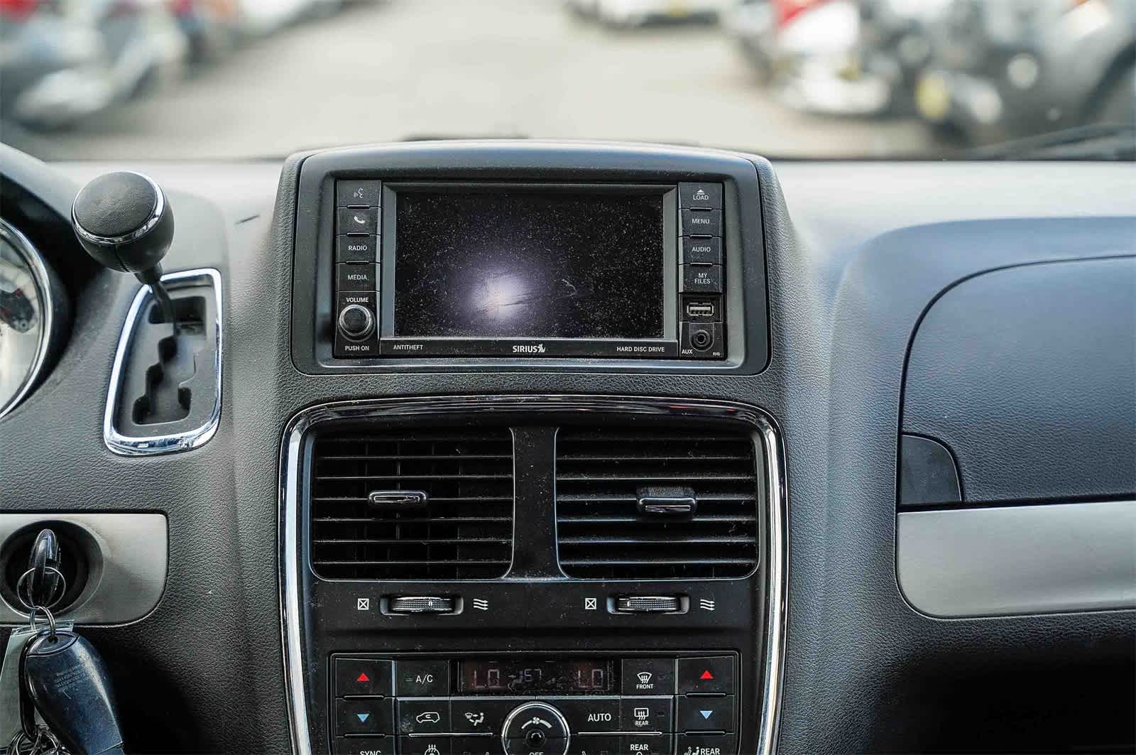 Thumbnail: 2018 Dodge Grand Caravan - 13