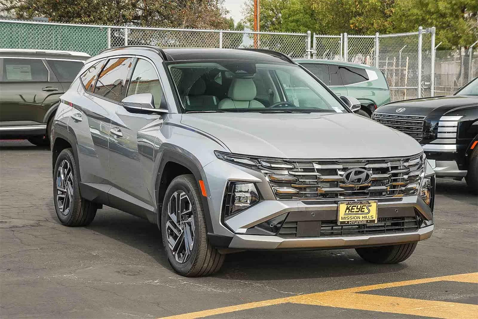 Thumbnail: 2026 Hyundai Tucson - 3