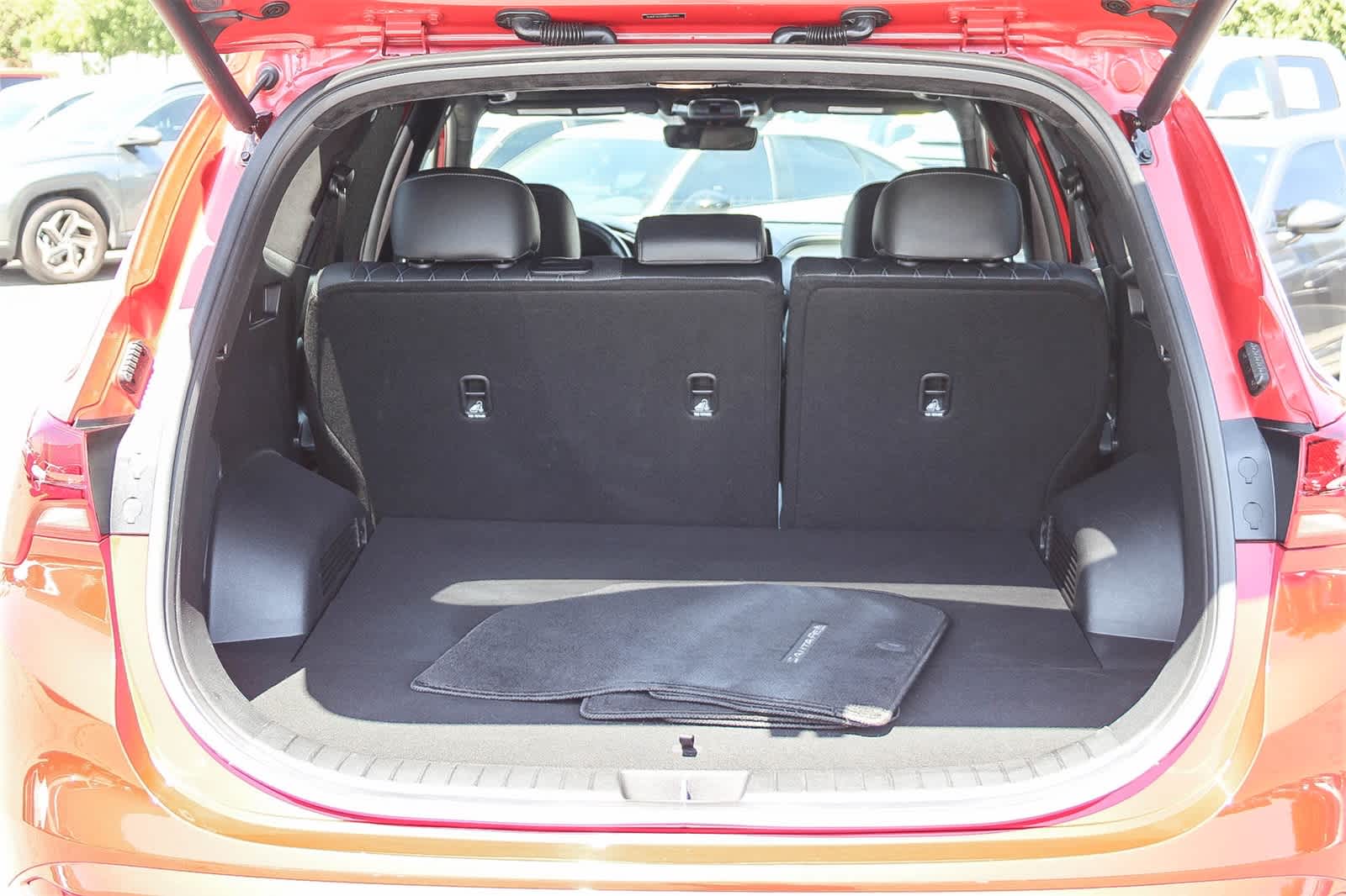 Thumbnail: 2023 Hyundai Santa Fe - 25