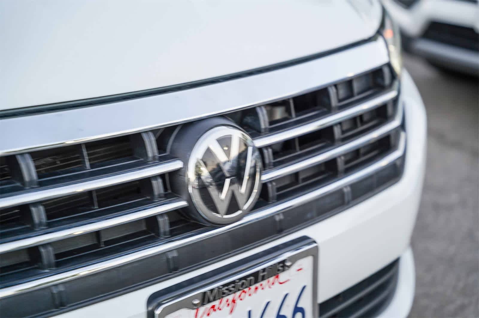 Thumbnail: 2019 Volkswagen Jetta - 5