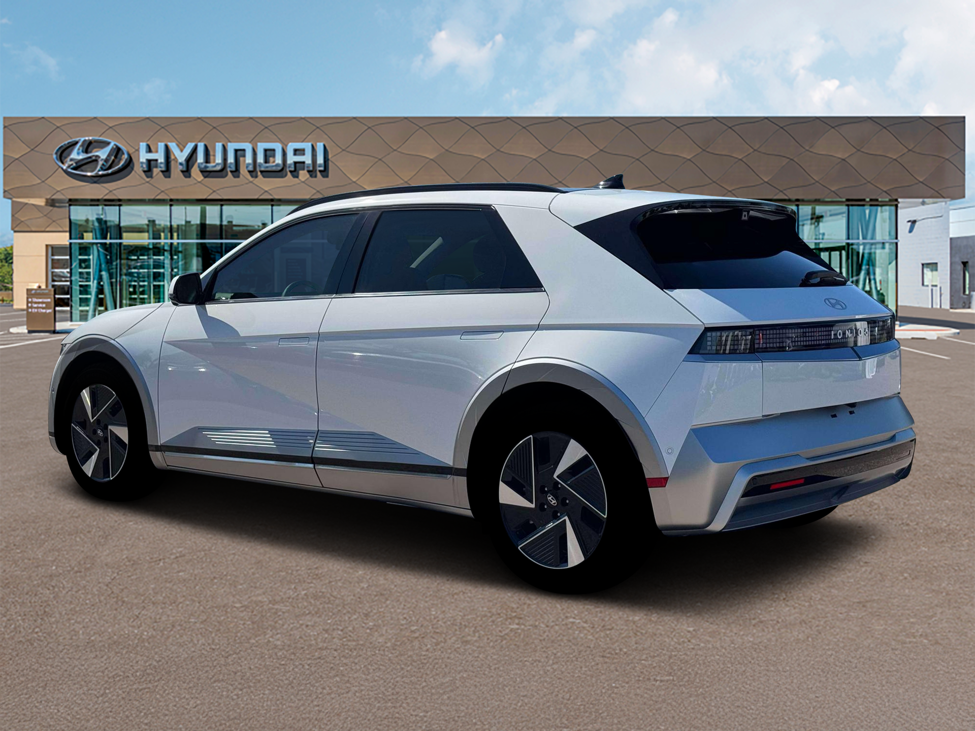 Thumbnail: 2026 Hyundai Ioniq 5 - 4