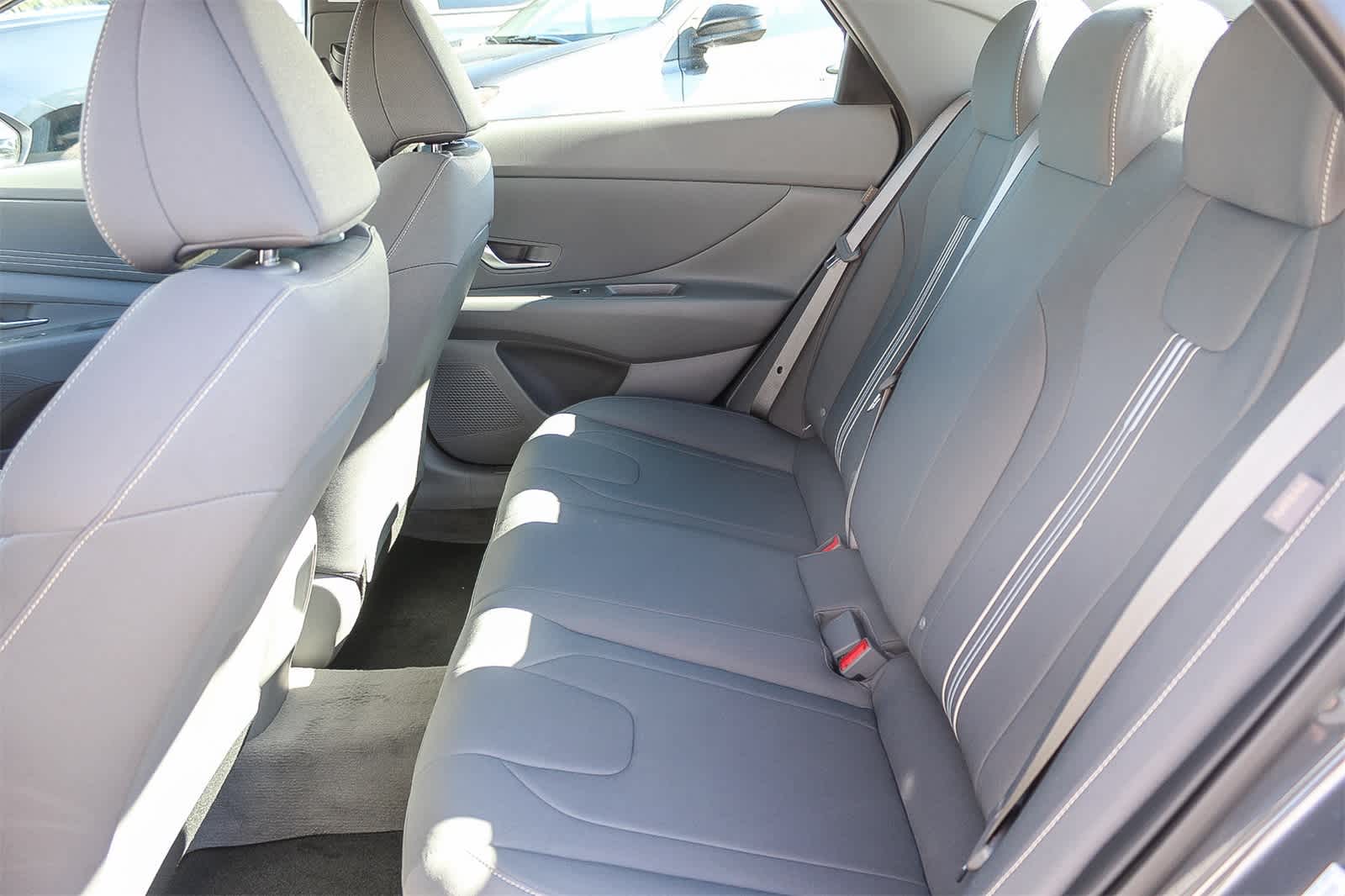 Thumbnail: 2025 Hyundai Elantra - 10