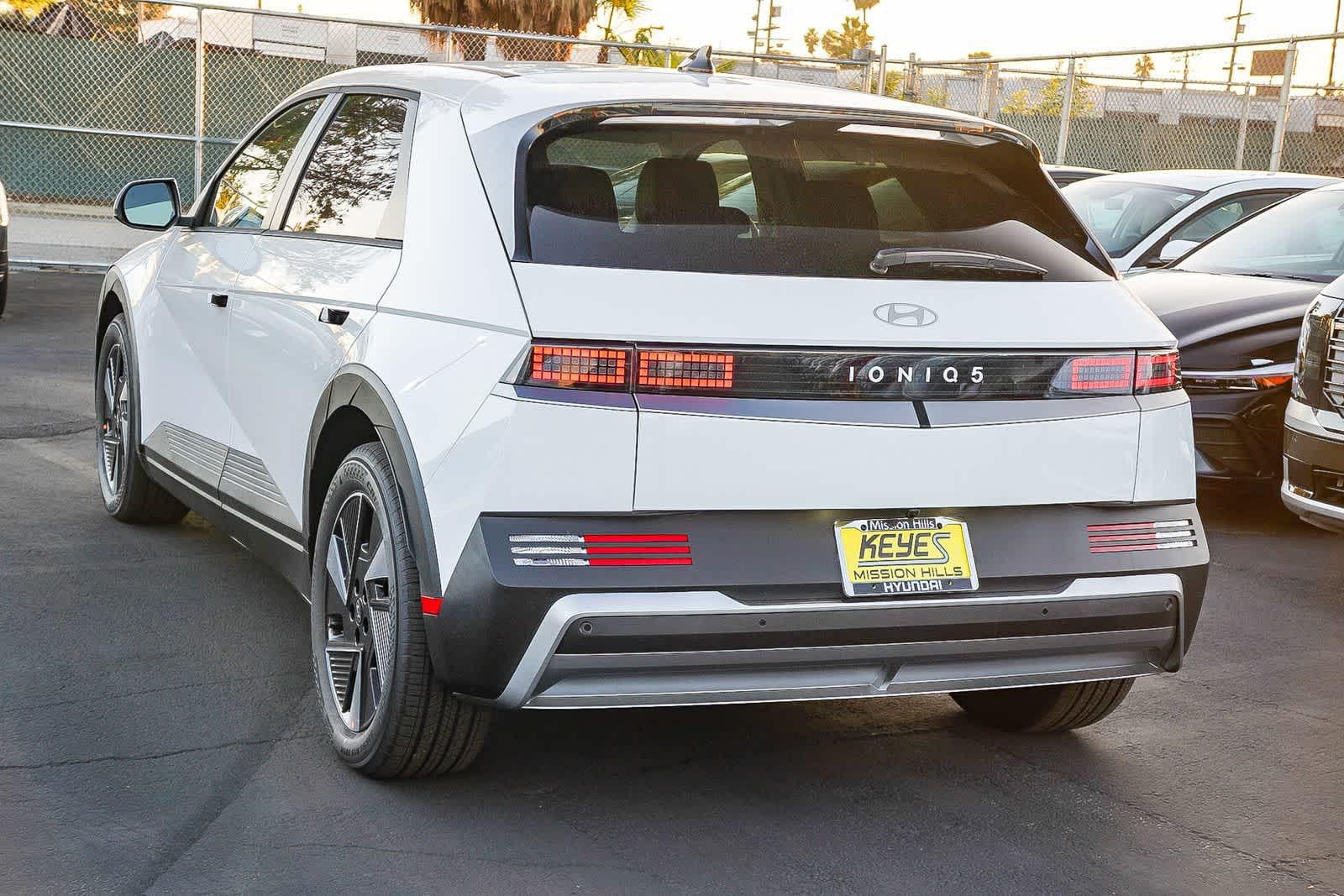 Thumbnail: 2026 Hyundai Ioniq 5 - 6