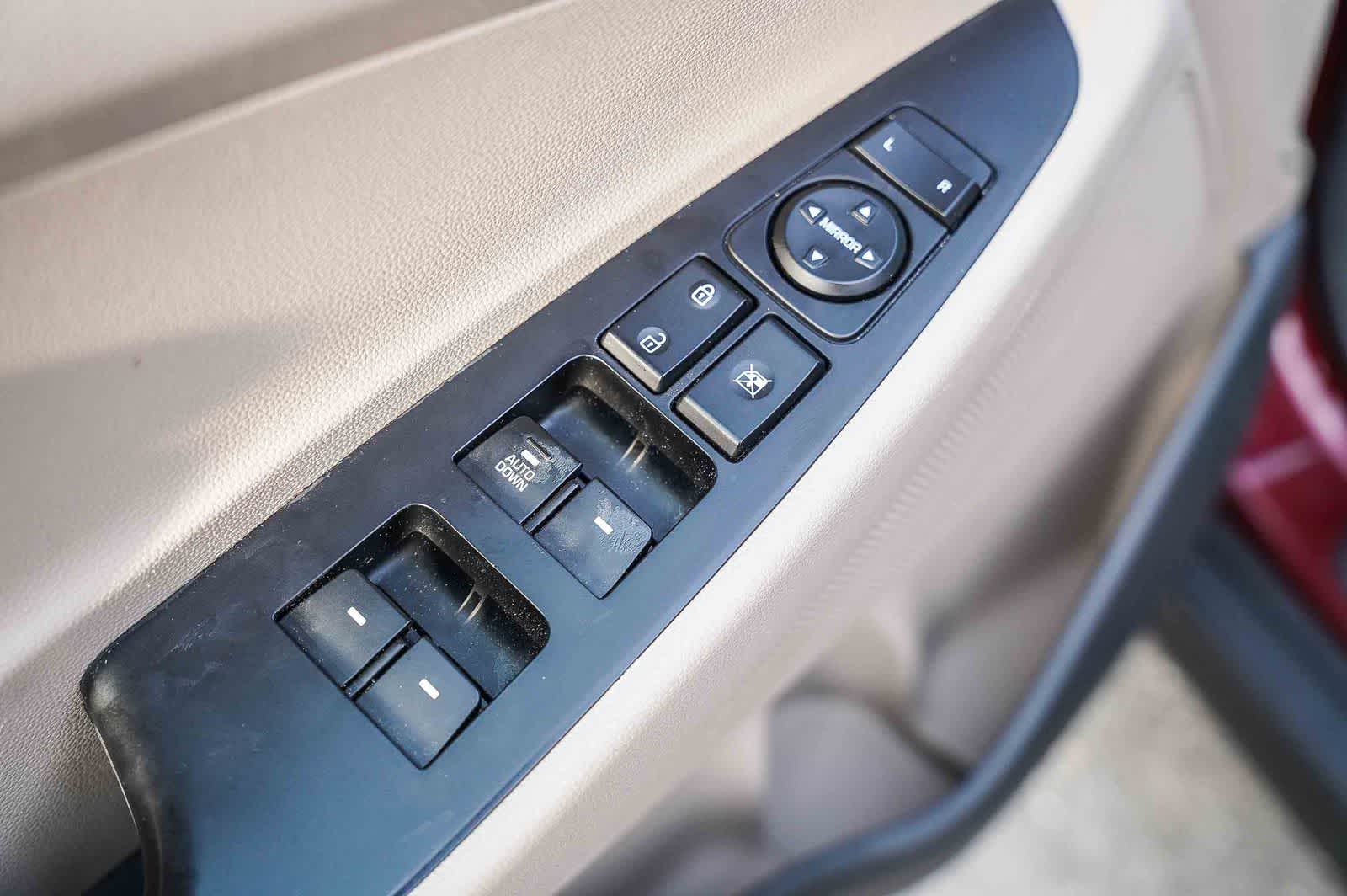 Thumbnail: 2018 Hyundai Tucson - 19