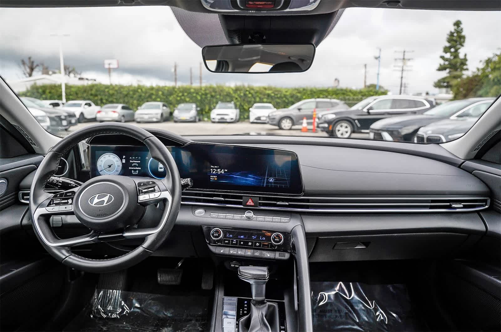 Thumbnail: 2025 Hyundai Elantra - 12