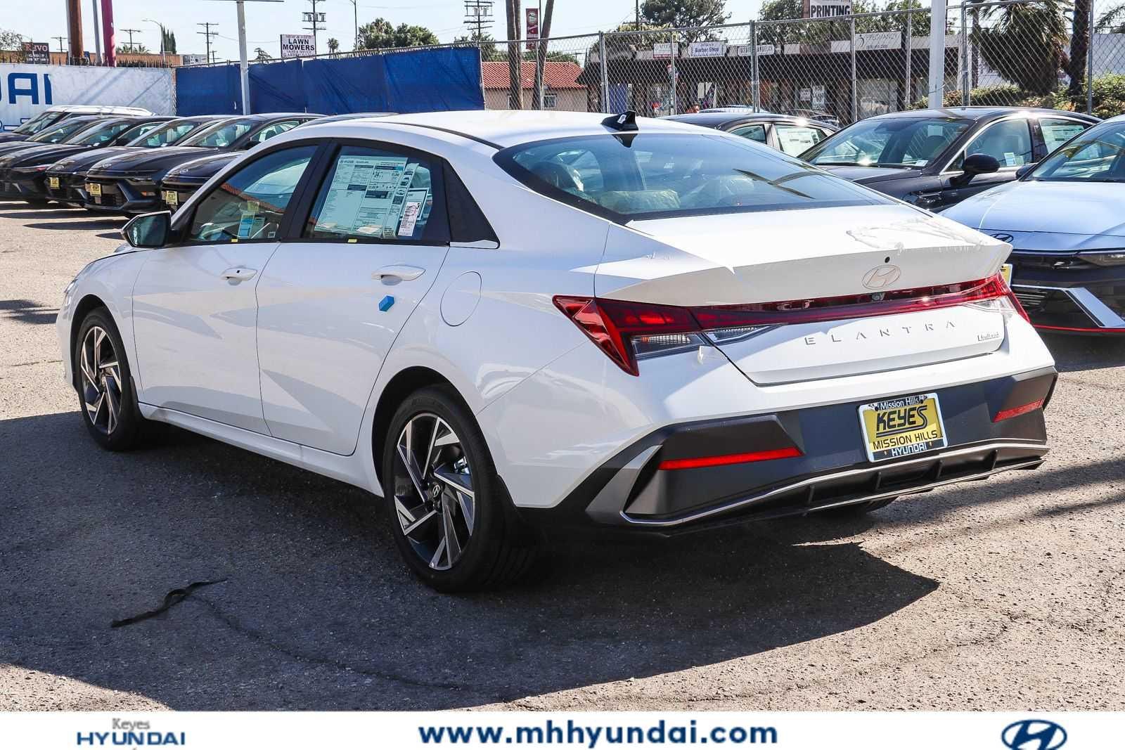 Thumbnail: 2026 Hyundai Elantra - 2