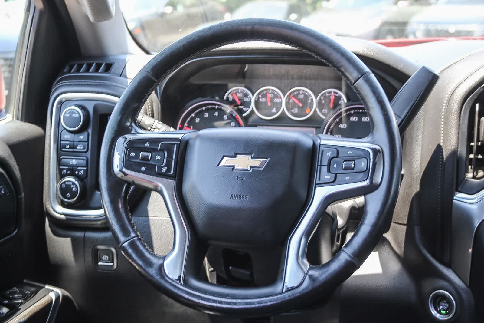 Thumbnail: 2020 Chevrolet Silverado 1500 - 17