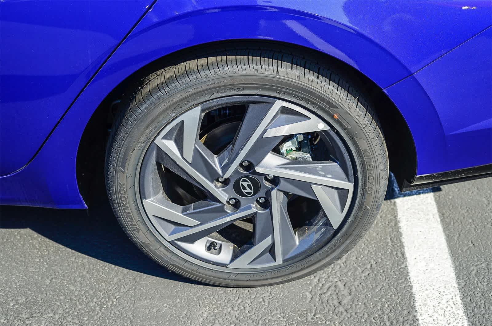 Thumbnail: 2025 Hyundai Elantra - 10