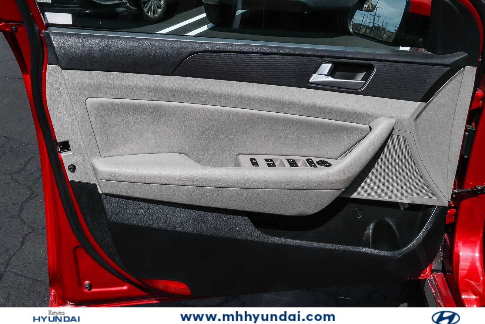 Thumbnail: 2017 Hyundai Sonata - 18