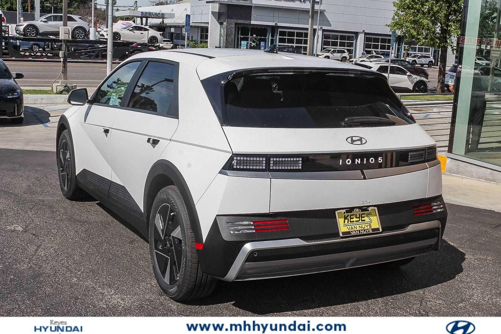 Thumbnail: 2026 Hyundai Ioniq 5 - 7