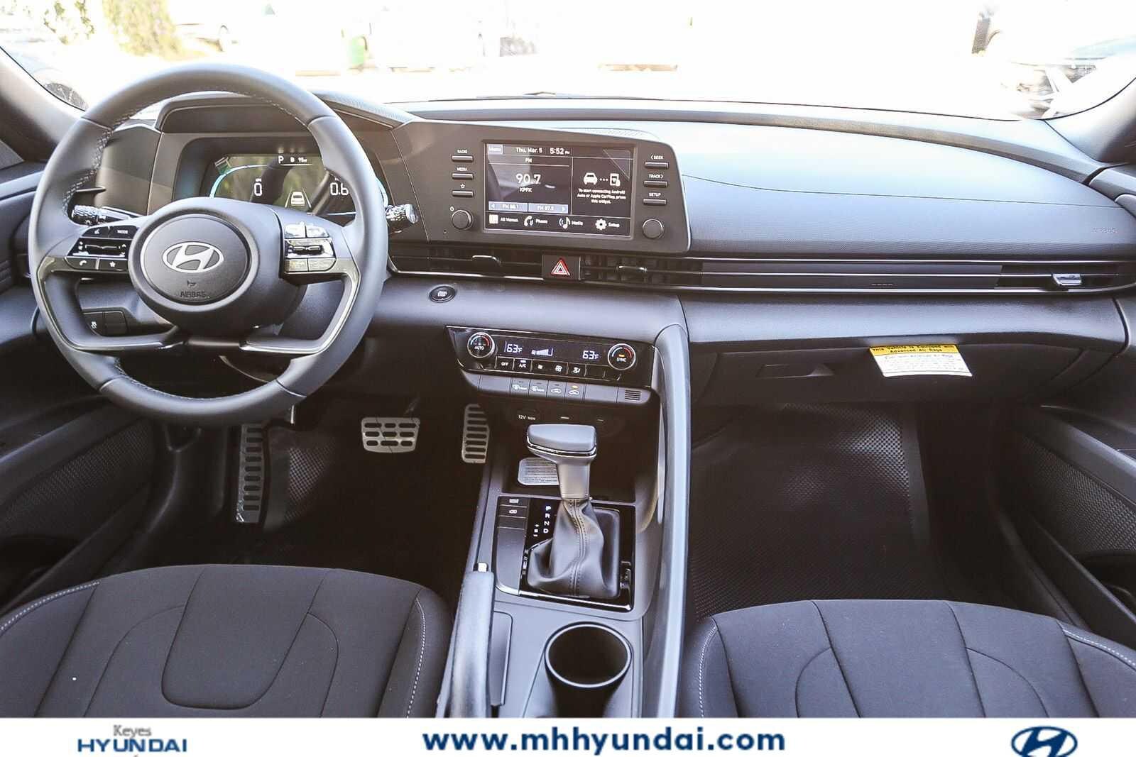 Thumbnail: 2026 Hyundai Elantra - 14