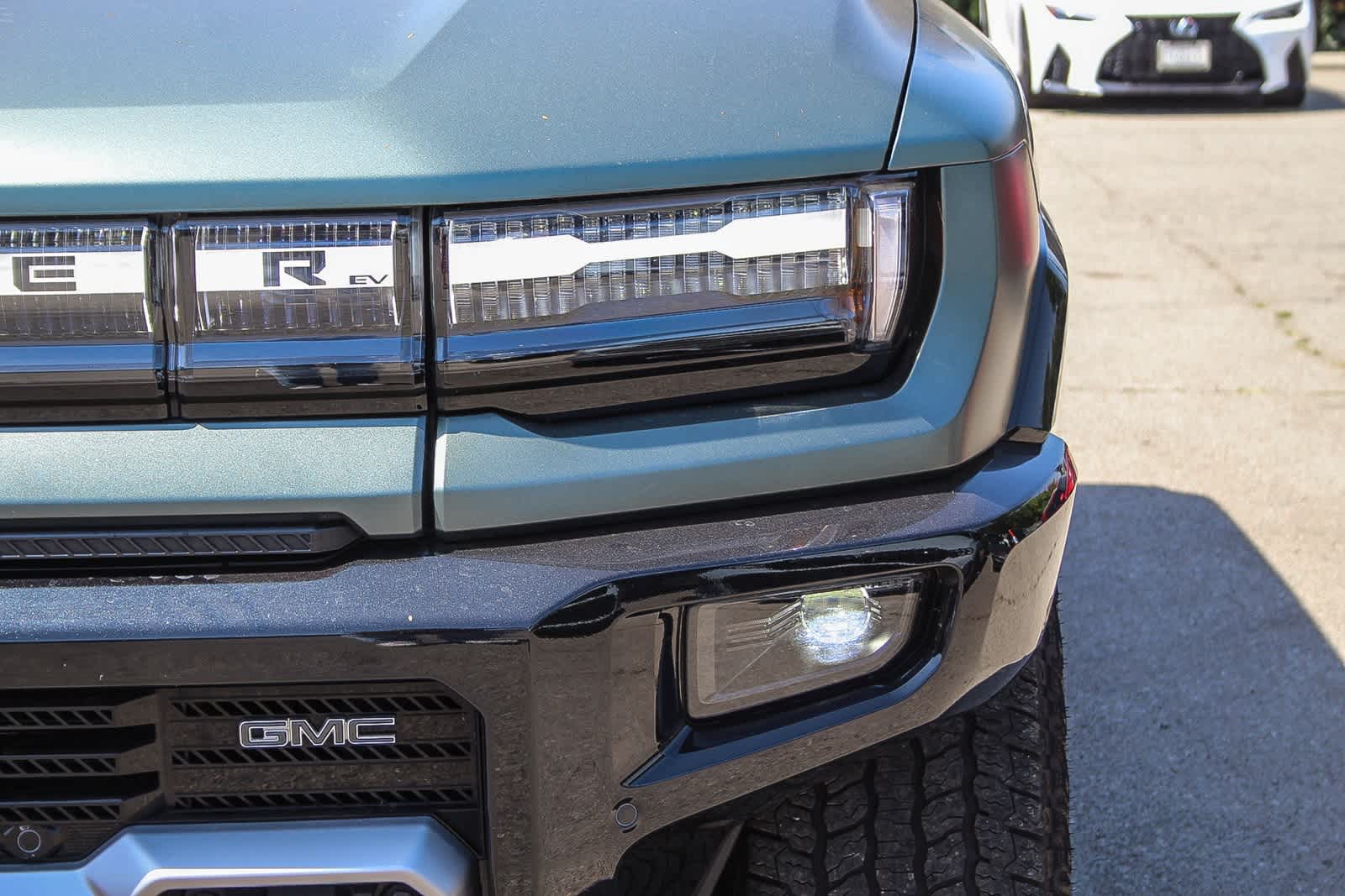 Thumbnail: 2024 GMC Hummer EV - 10