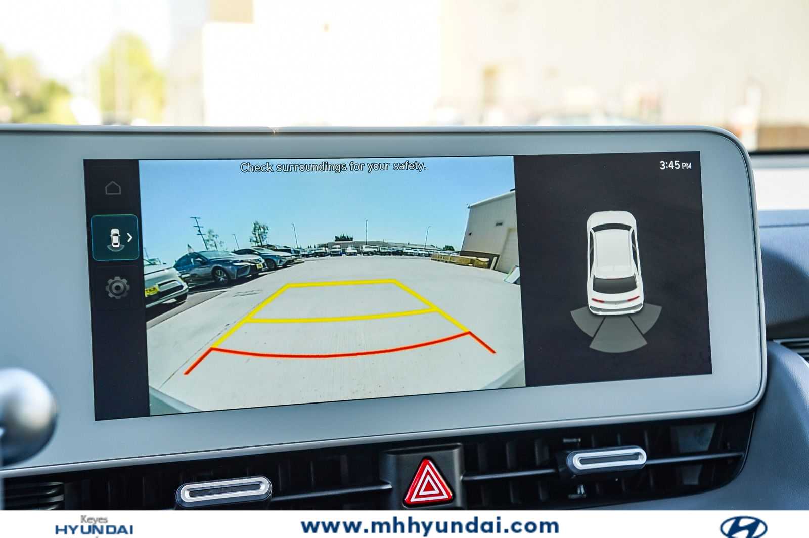 Thumbnail: 2023 Hyundai Ioniq 5 - 25