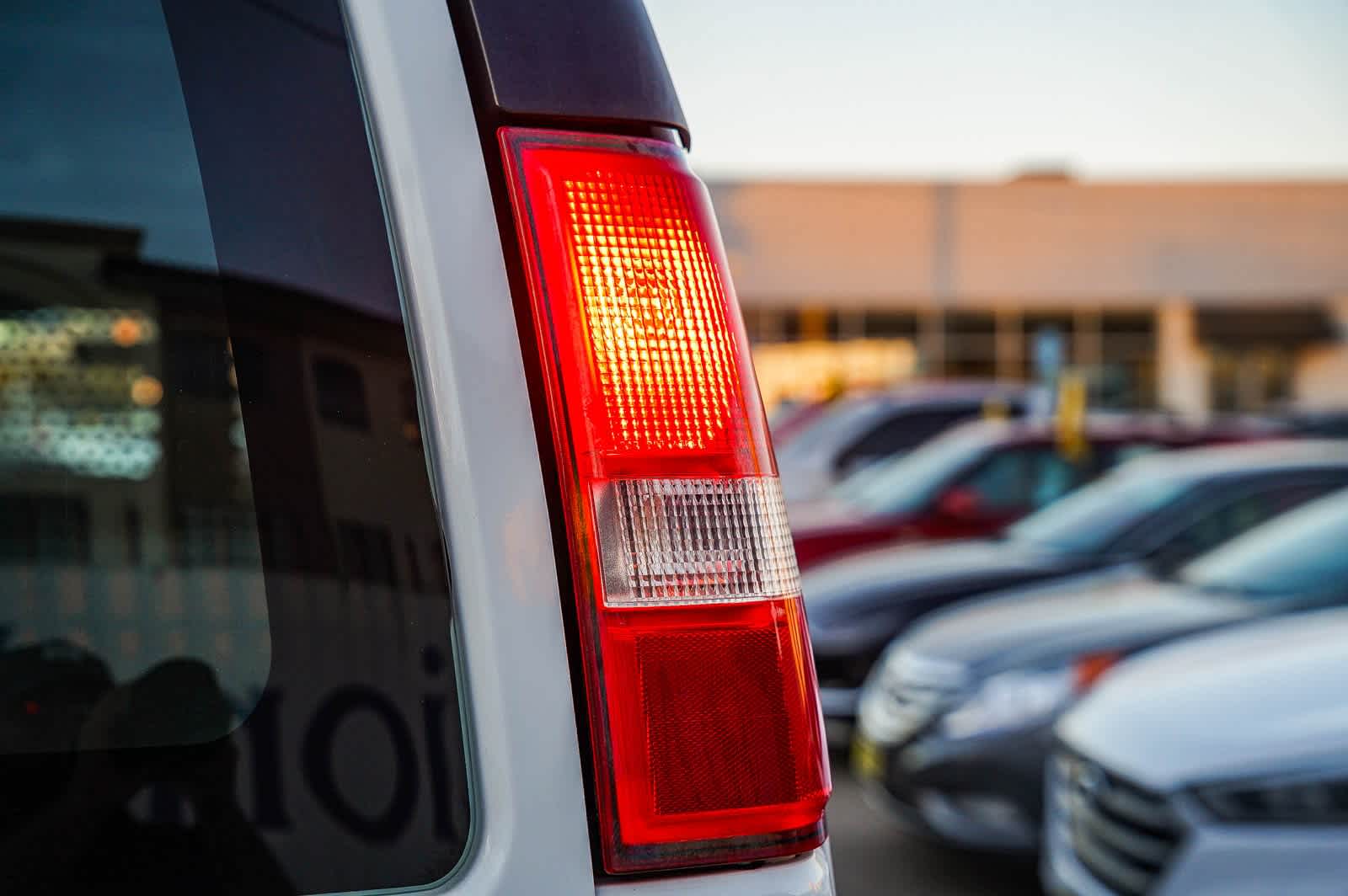 Thumbnail: 2022 GMC Savana - 9