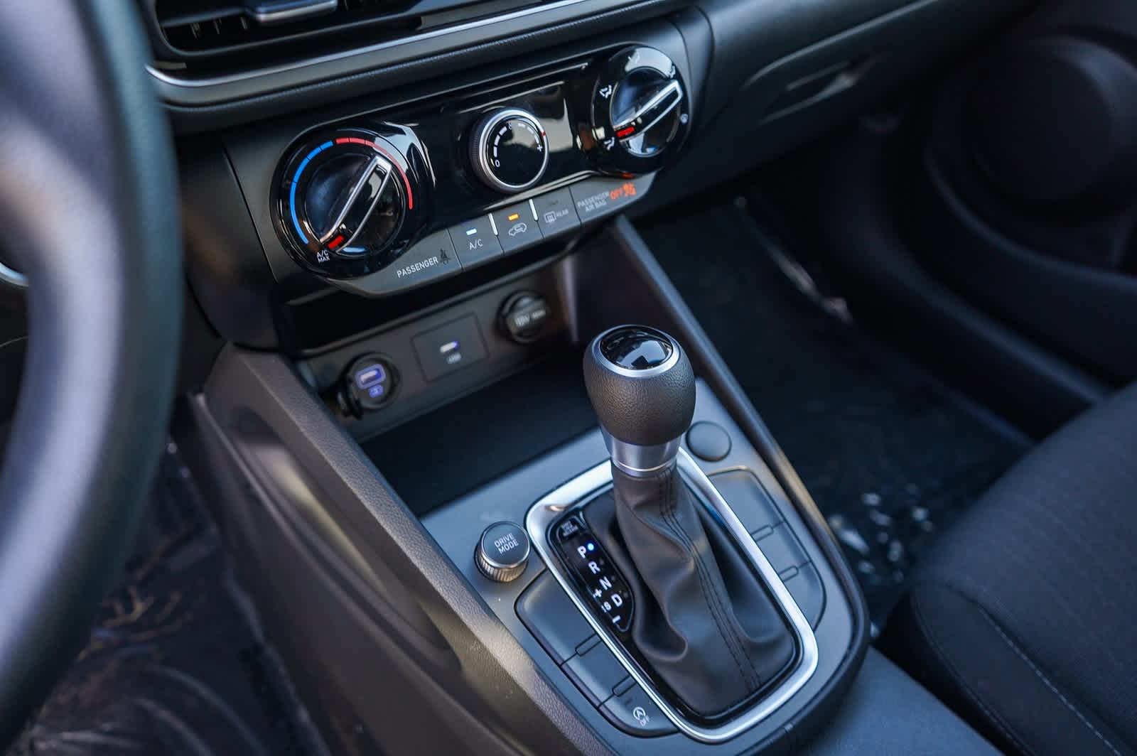 Thumbnail: 2022 Hyundai Kona - 21