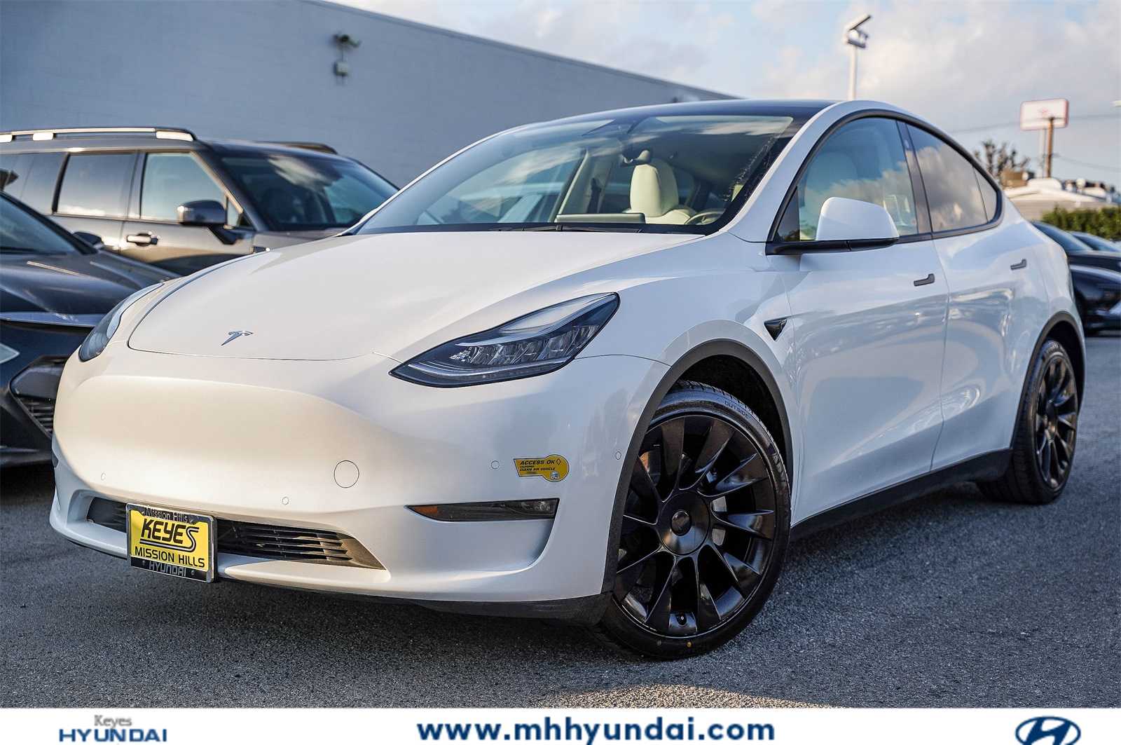 2022 Tesla Model Y Long Range -
                  Mission Hills, CA