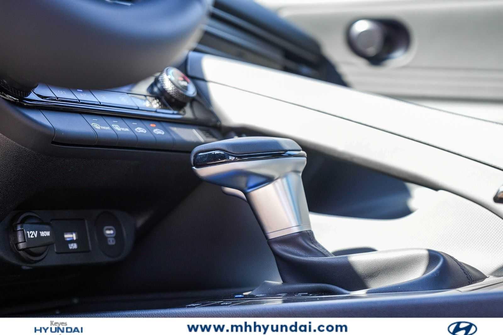 Thumbnail: 2025 Hyundai Elantra - 26