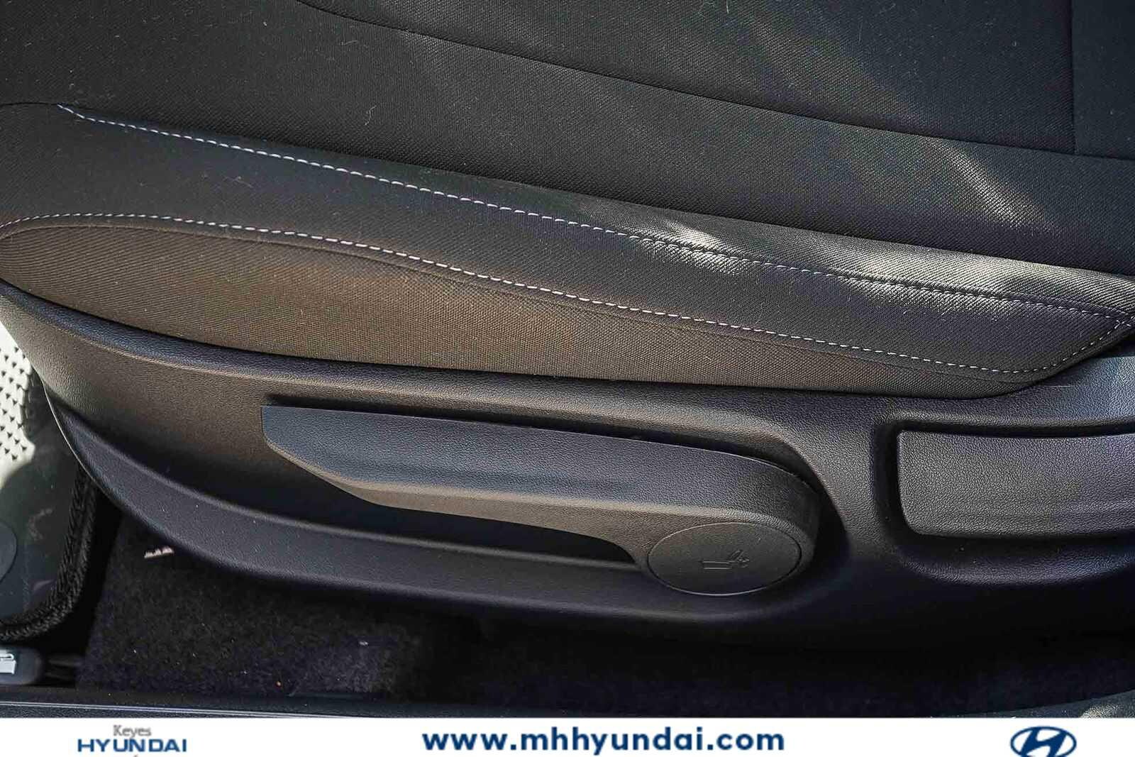 Thumbnail: 2026 Hyundai Elantra - 25