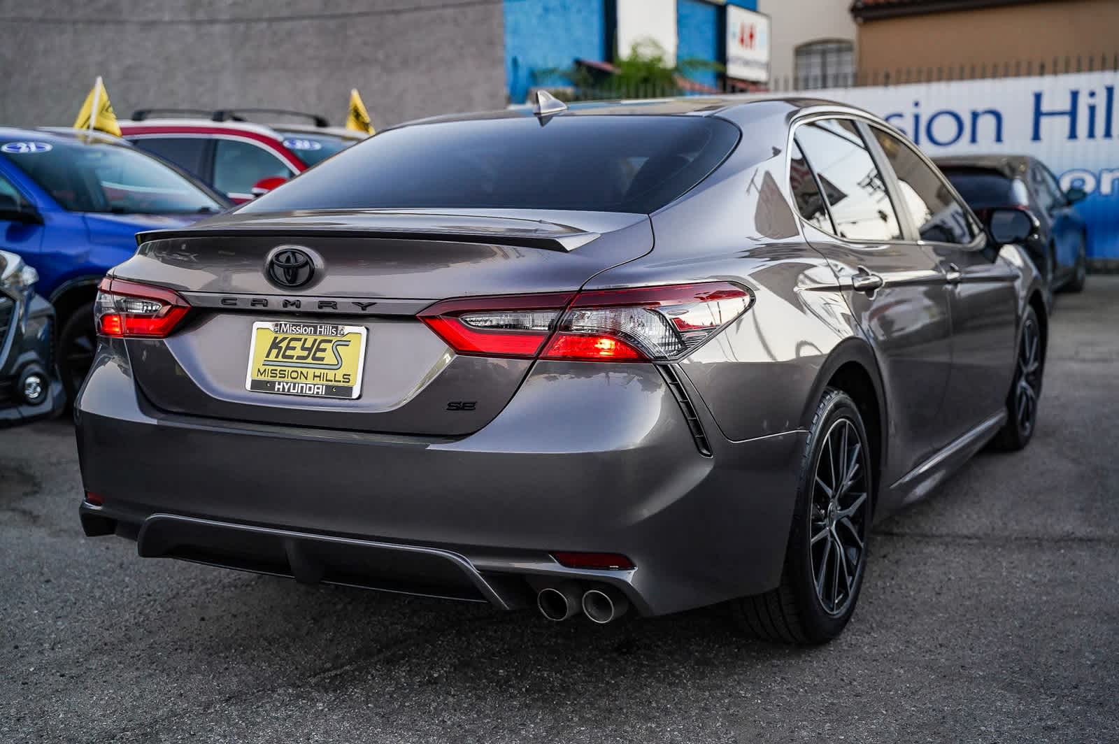 Thumbnail: 2022 Toyota Camry - 8