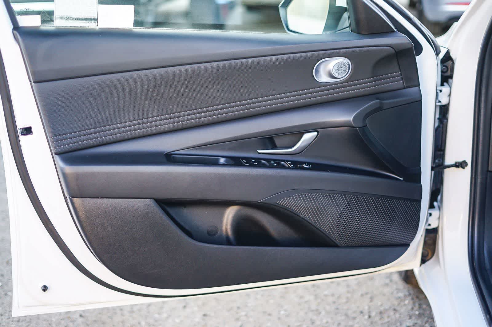 Thumbnail: 2025 Hyundai Elantra - 22