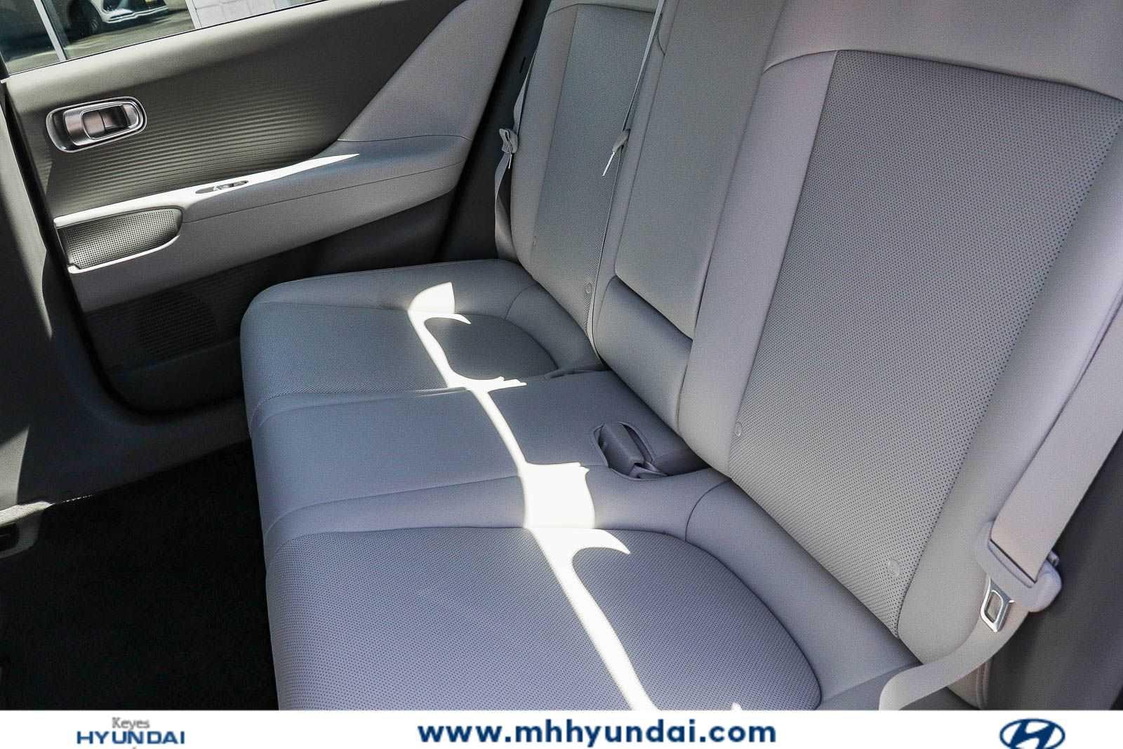 Thumbnail: 2025 Hyundai Ioniq 6 - 20