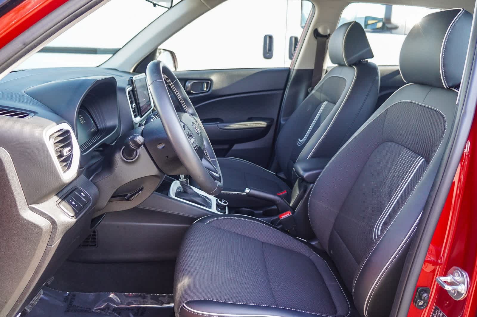 Thumbnail: 2024 Hyundai Venue - 17