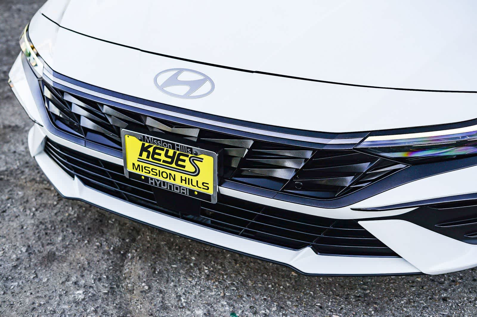 Thumbnail: 2025 Hyundai Elantra - 8