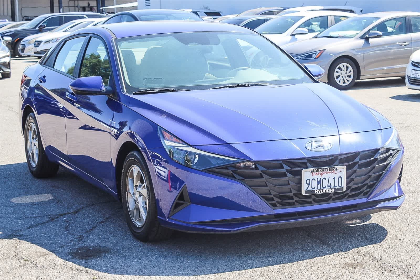 Thumbnail: 2023 Hyundai Elantra - 3