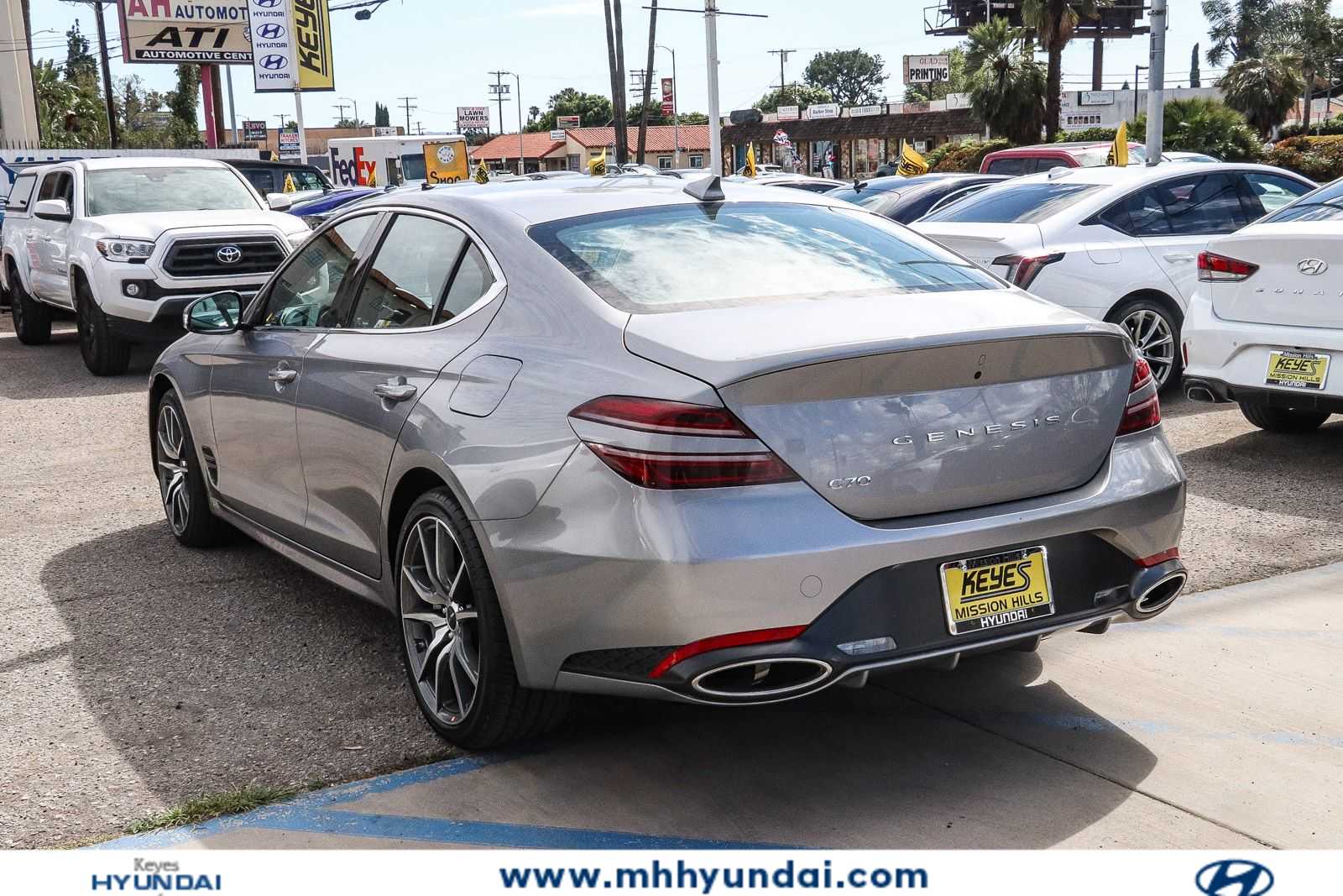 Thumbnail: 2026 Genesis G70 - 2
