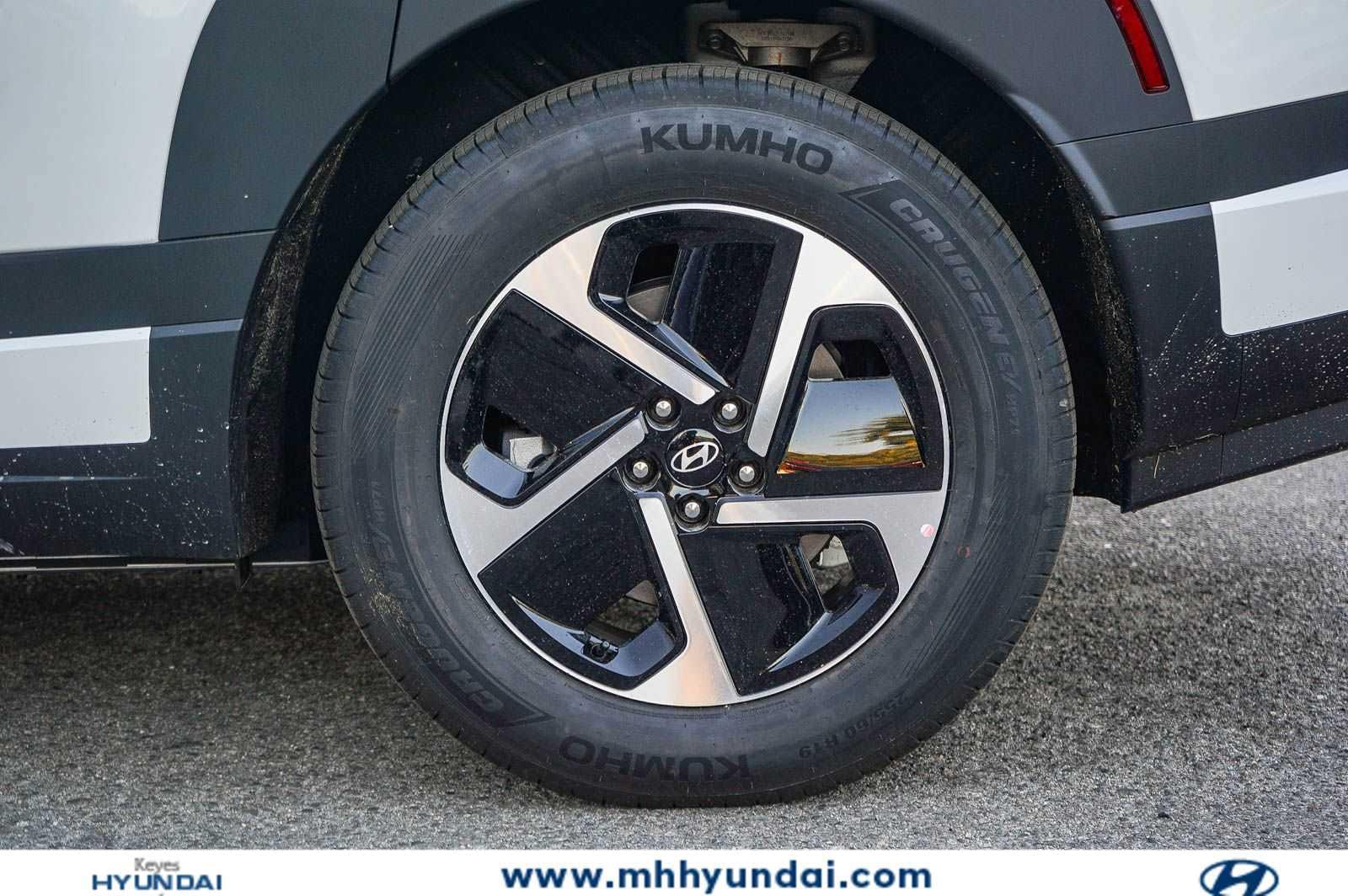 Thumbnail: 2026 Hyundai Ioniq - 8