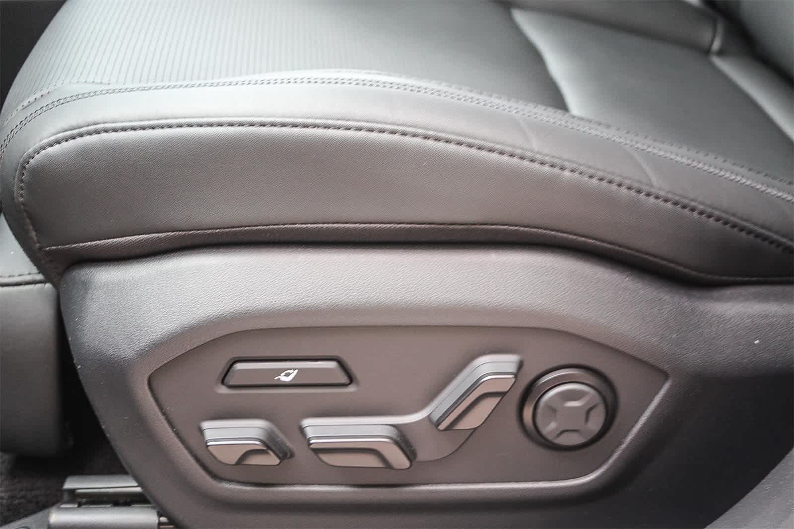 Thumbnail: 2025 Hyundai Santa Fe - 20