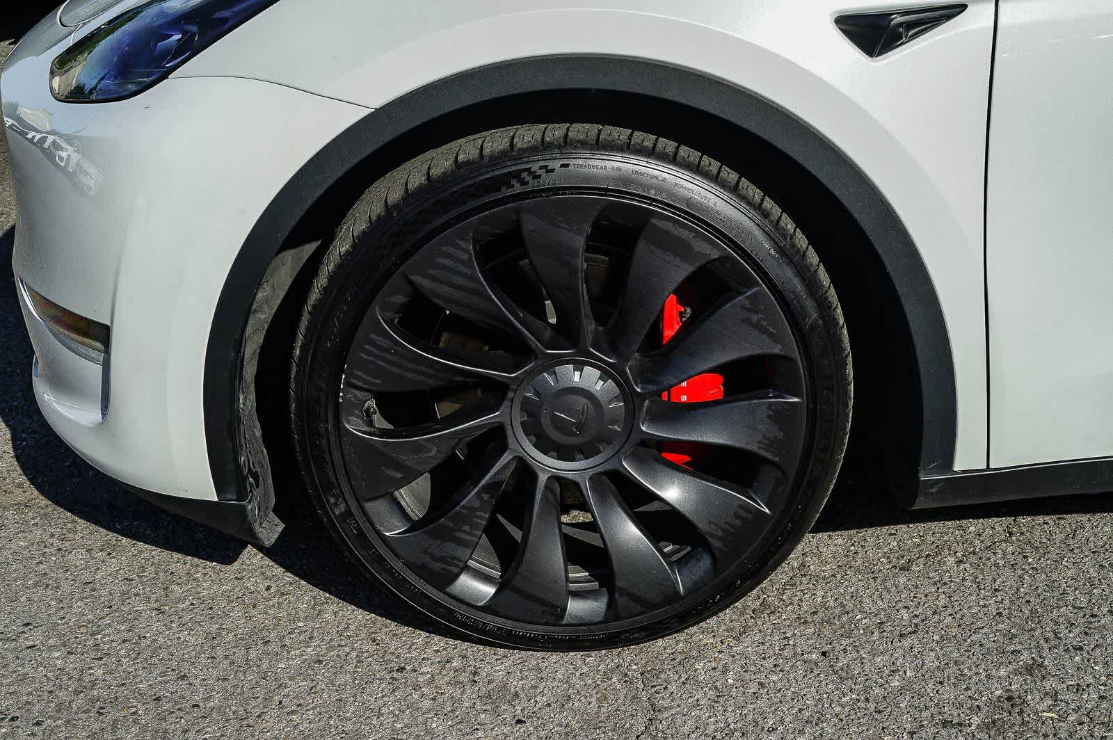 Thumbnail: 2023 Tesla Model Y - 9