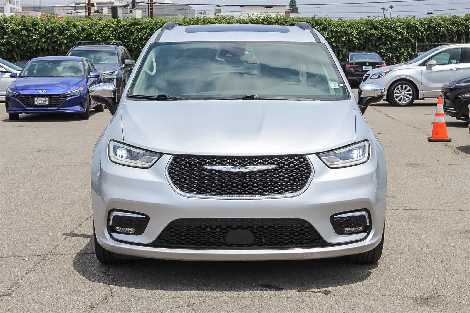 Thumbnail: 2023 Chrysler Pacifica - 2