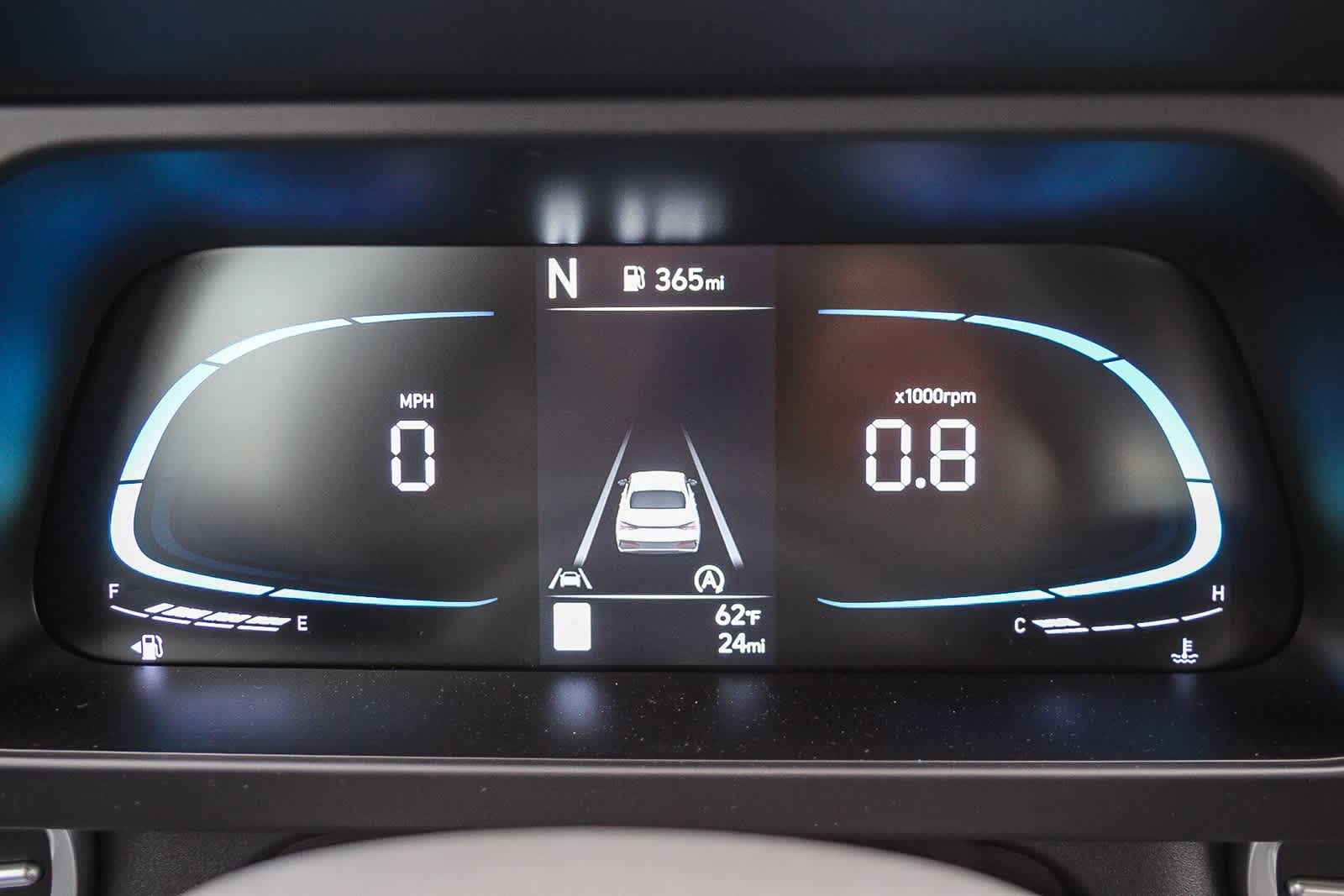 Thumbnail: 2025 Hyundai Elantra - 25