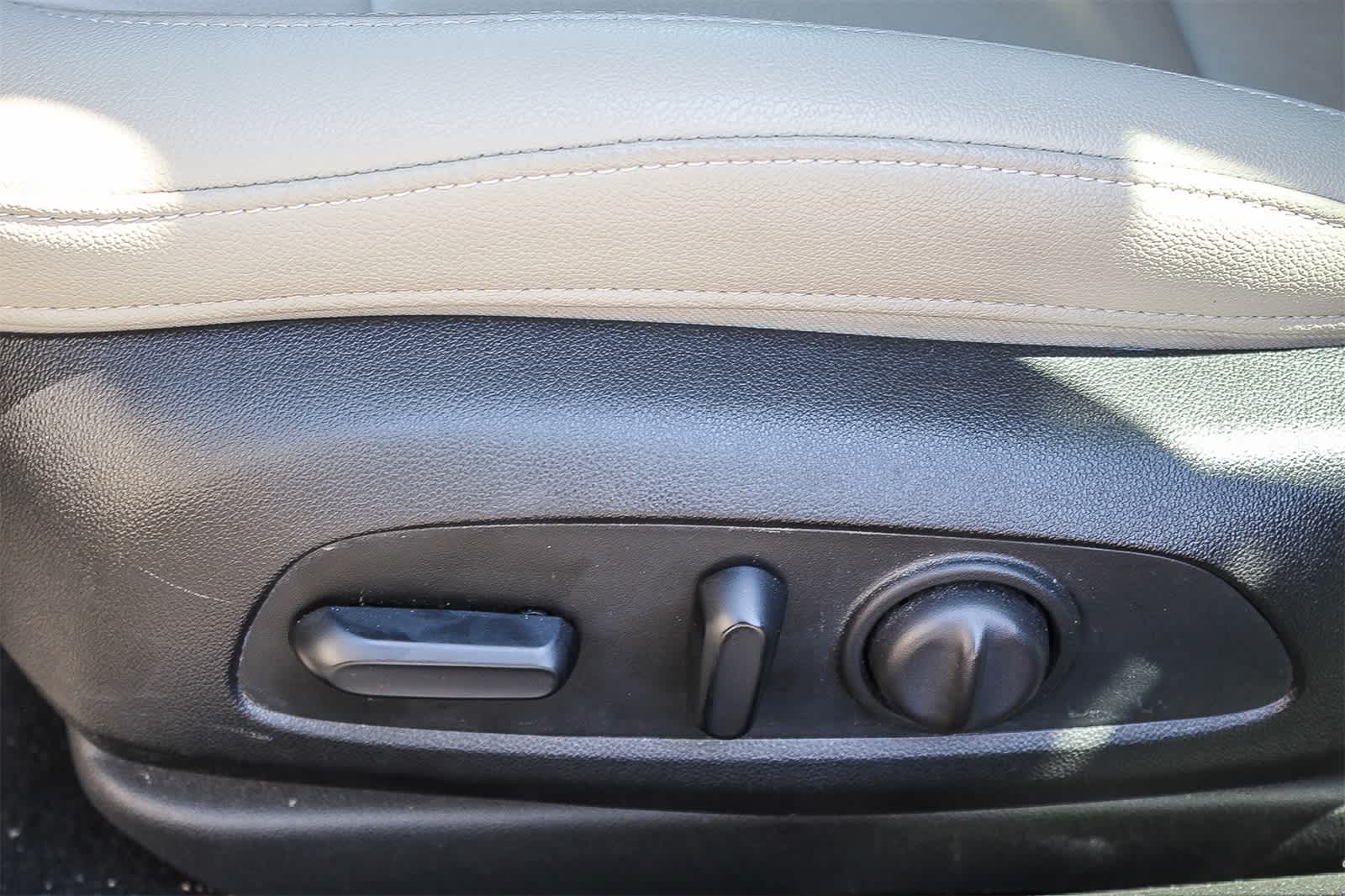 Thumbnail: 2019 Buick Regal - 22