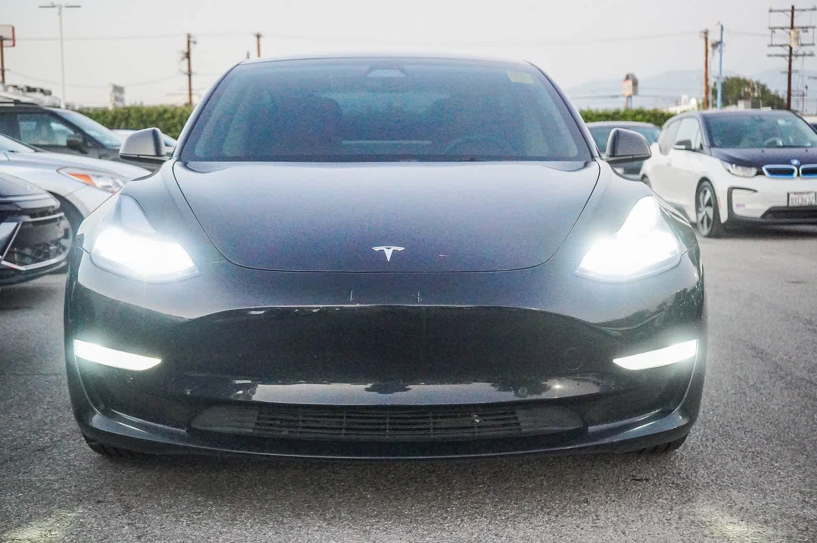 2022 Tesla Model 3 Long Range photo 2