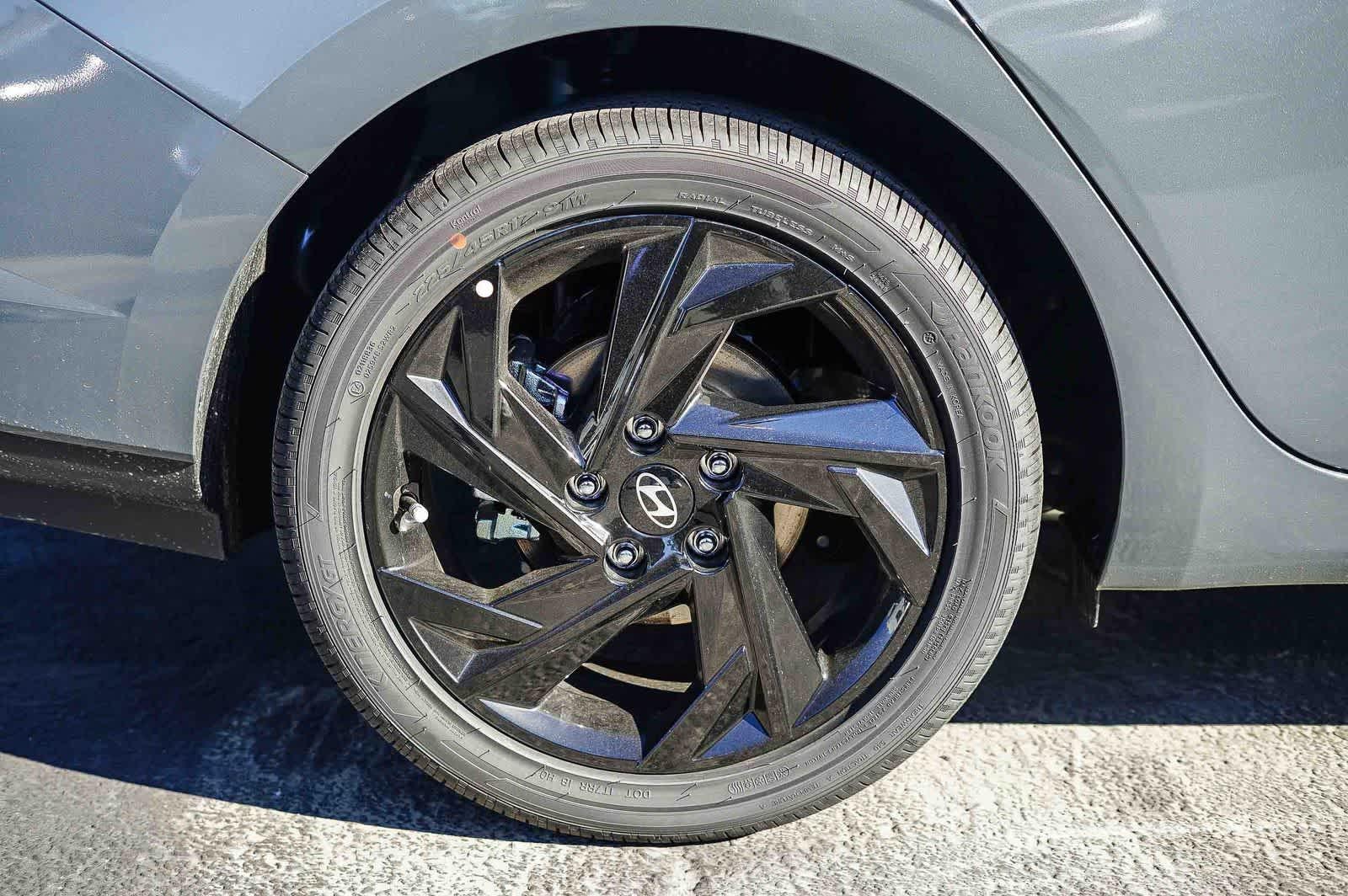 Thumbnail: 2026 Hyundai Elantra - 10