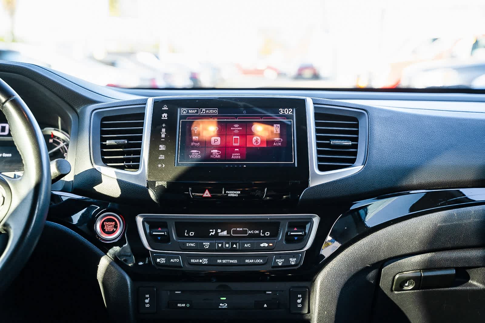 Thumbnail: 2017 Honda Pilot - 12