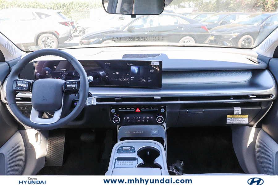 2026 Hyundai IONIQ 9 SE - Photo 13