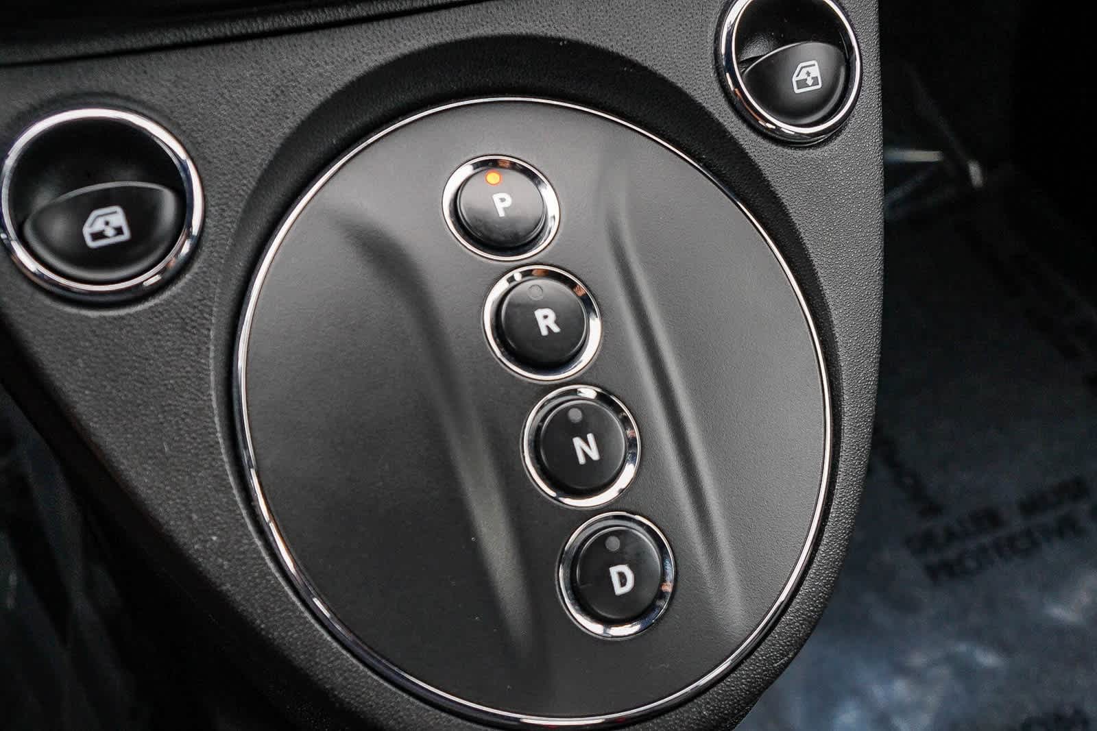 Thumbnail: 2019 Fiat 500e - 18