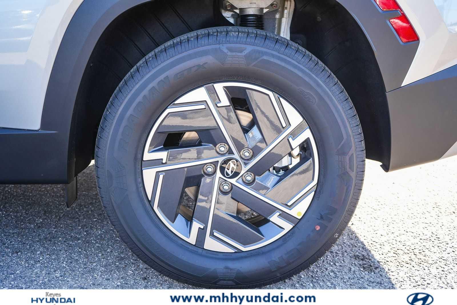 Thumbnail: 2026 Hyundai Tucson - 10