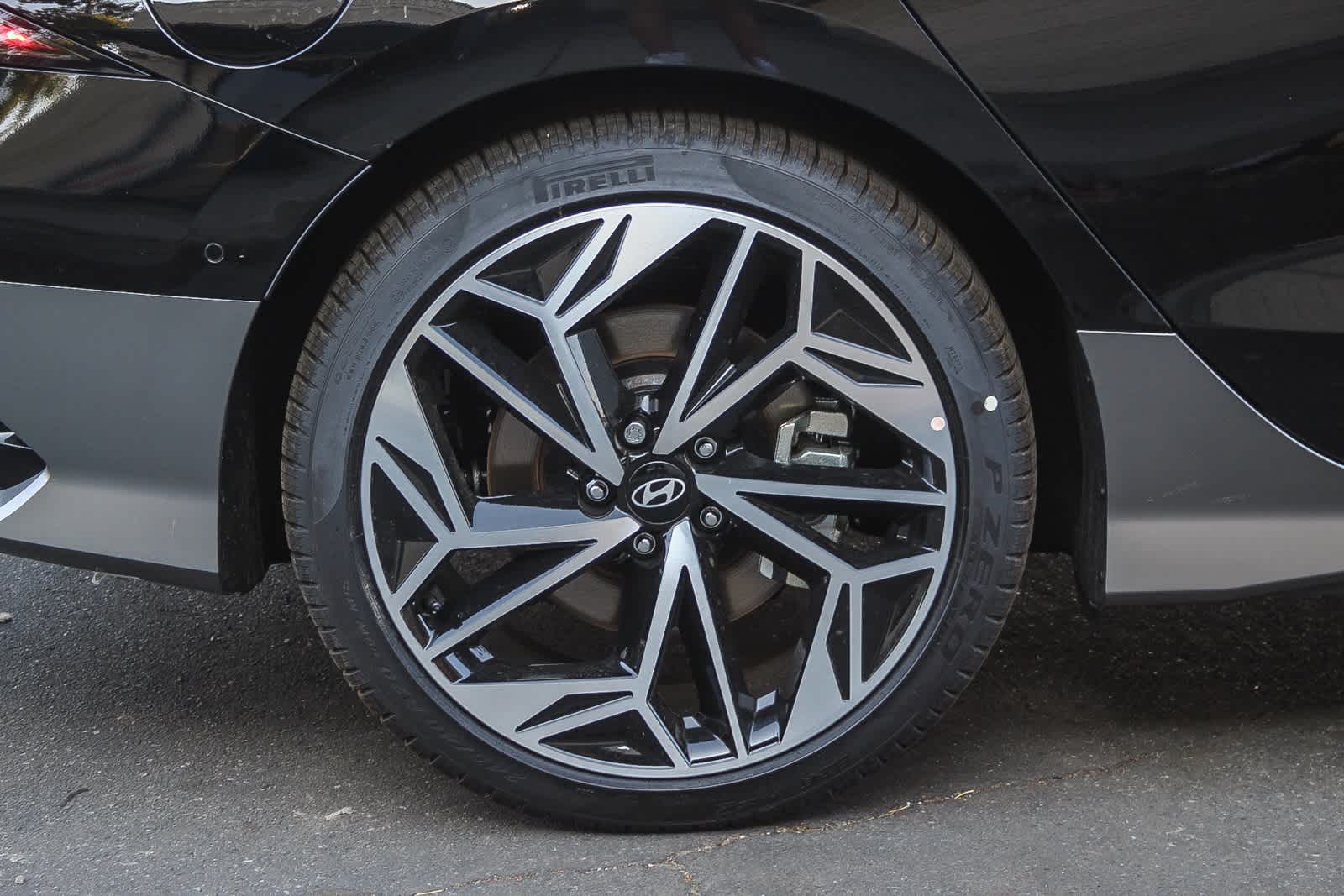 2025 Hyundai Ioniq 6 Limited 8