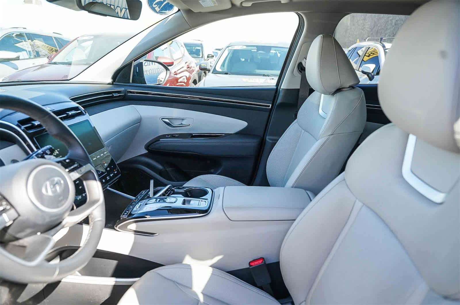 Thumbnail: 2023 Hyundai Tucson - 16