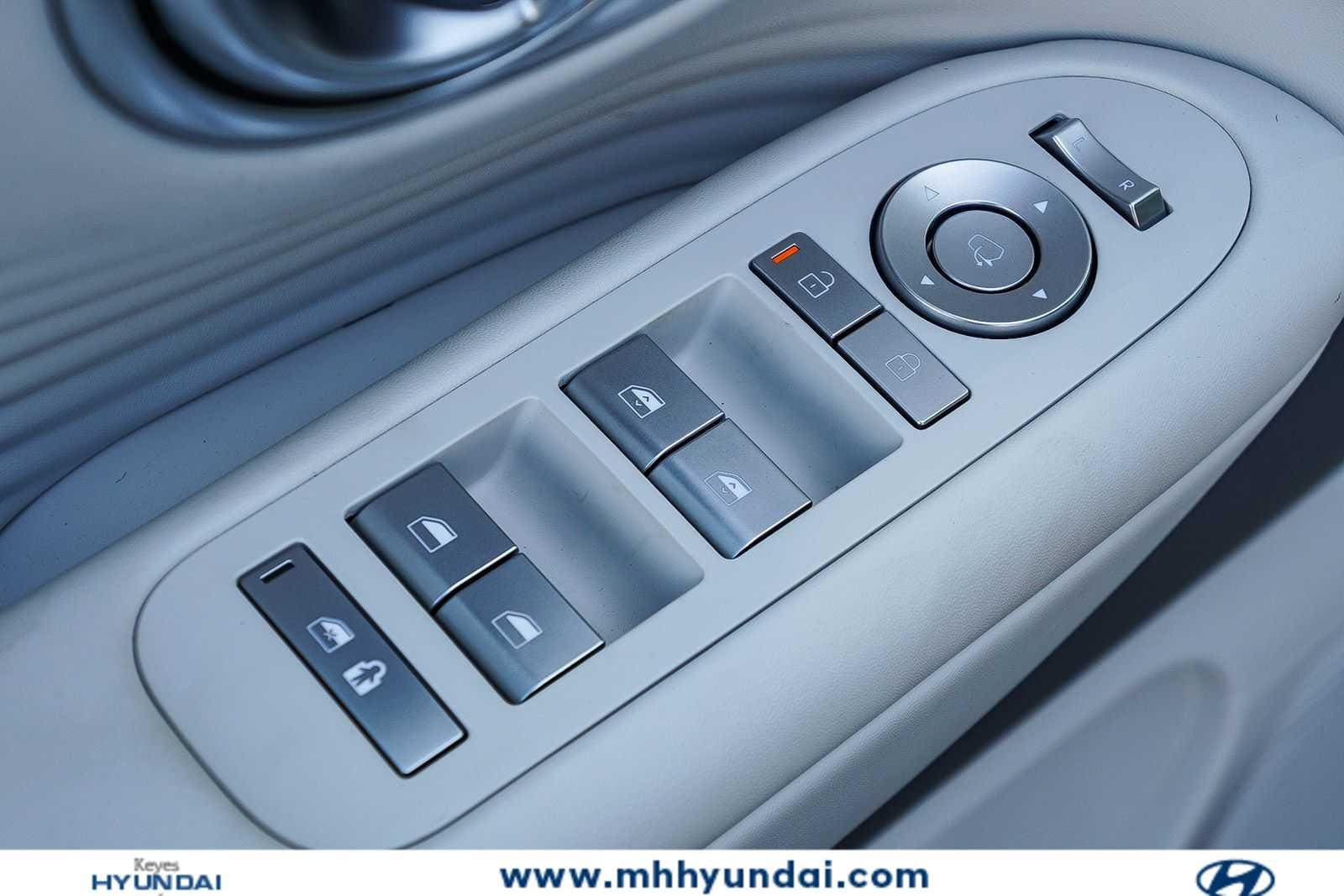 Thumbnail: 2026 Hyundai Ioniq - 24