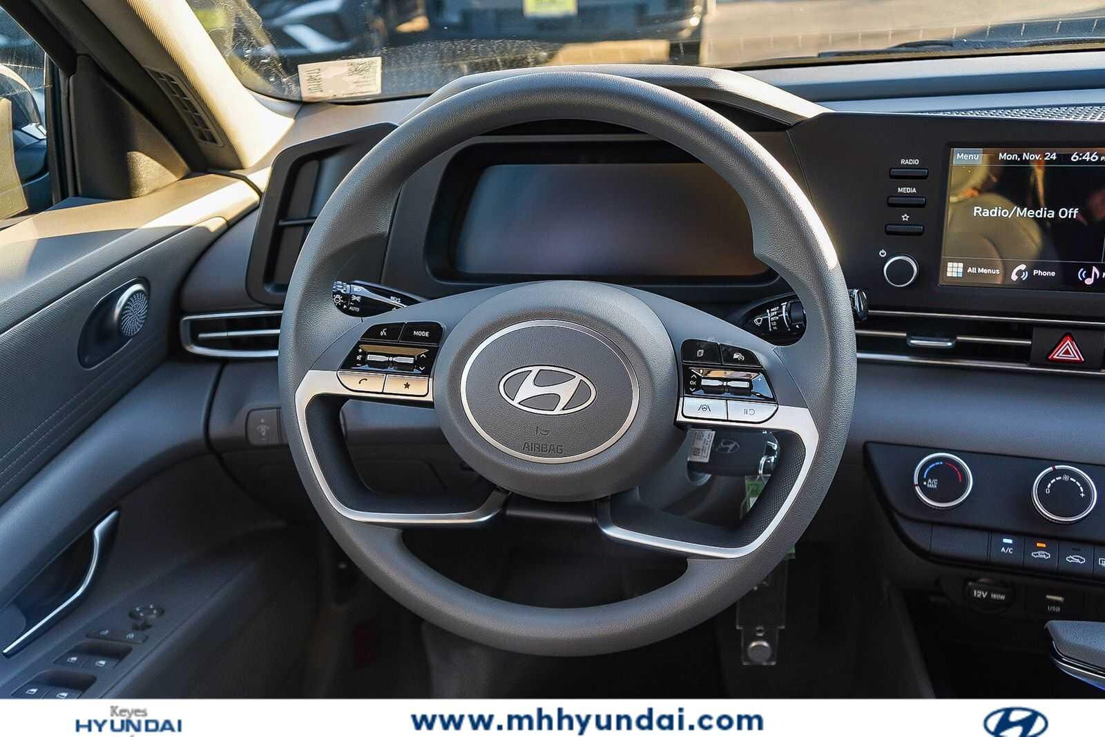 Thumbnail: 2026 Hyundai Elantra - 17