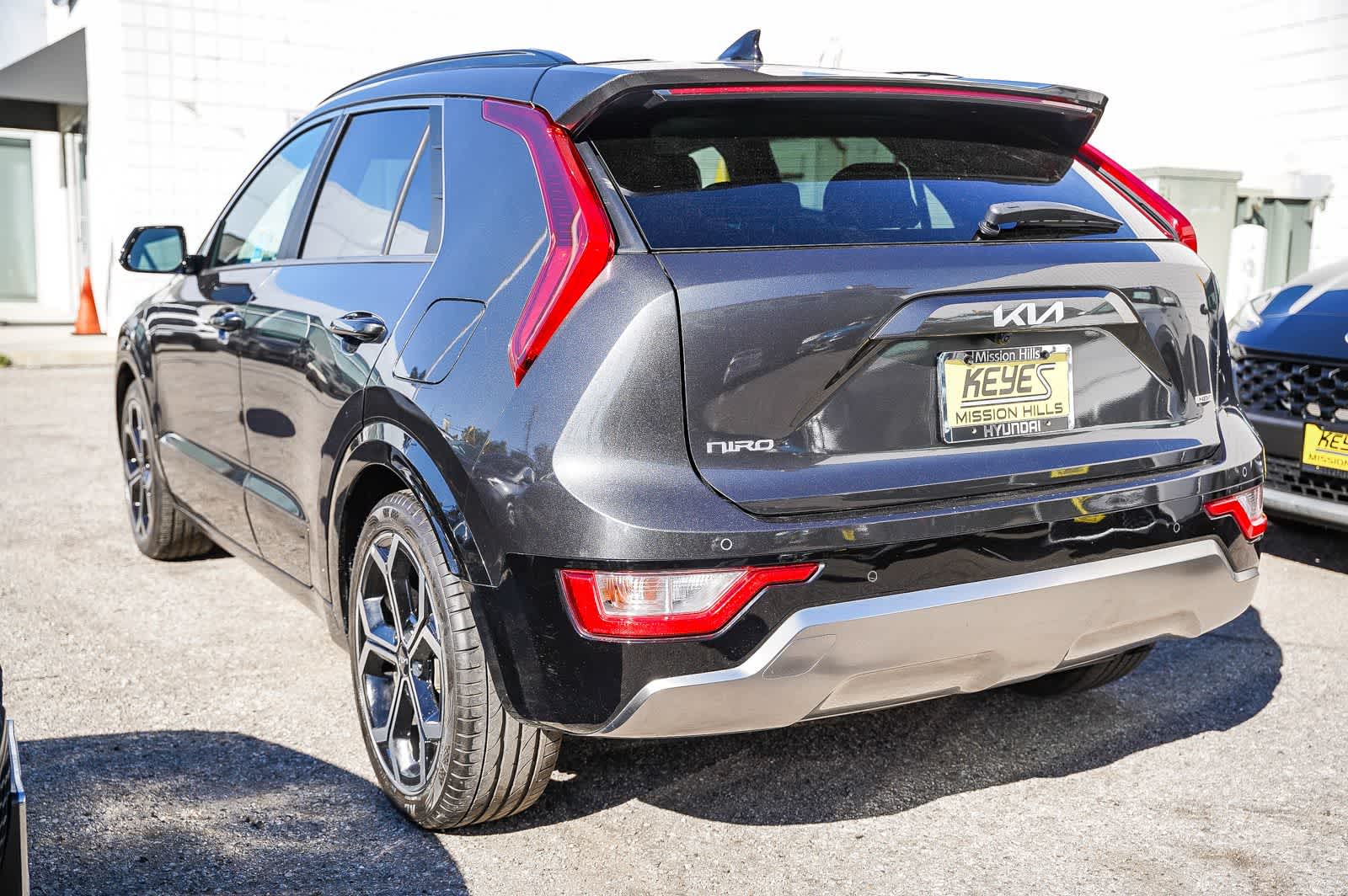 Thumbnail: 2024 Kia Niro - 8