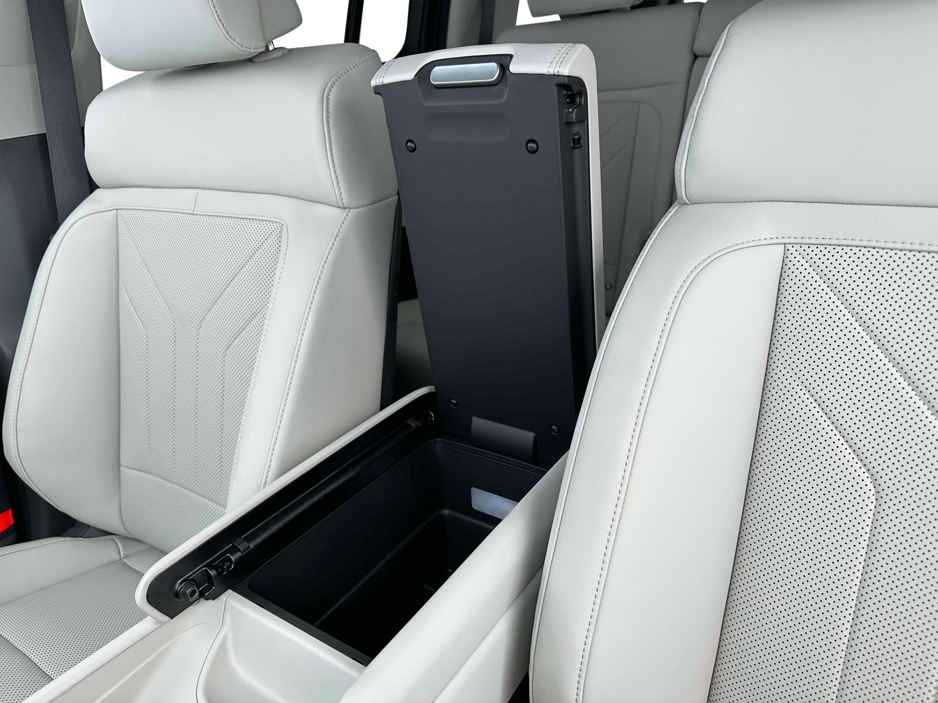 Thumbnail: 2025 Hyundai Santa Fe - 18