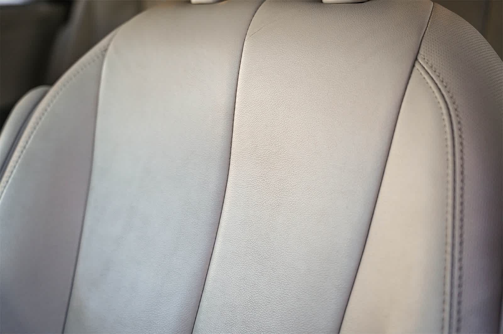 Thumbnail: 2013 Toyota Sienna - 24