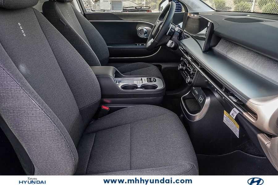 Thumbnail: 2026 Hyundai Ioniq - 18